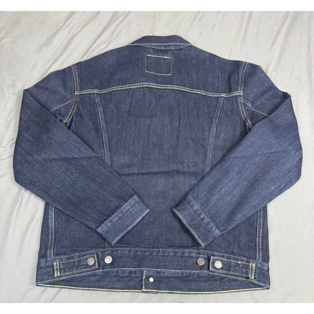 Levis Mens The Trucker Jacket Dark Indigo Denim Standard Fit Size Medium NWT